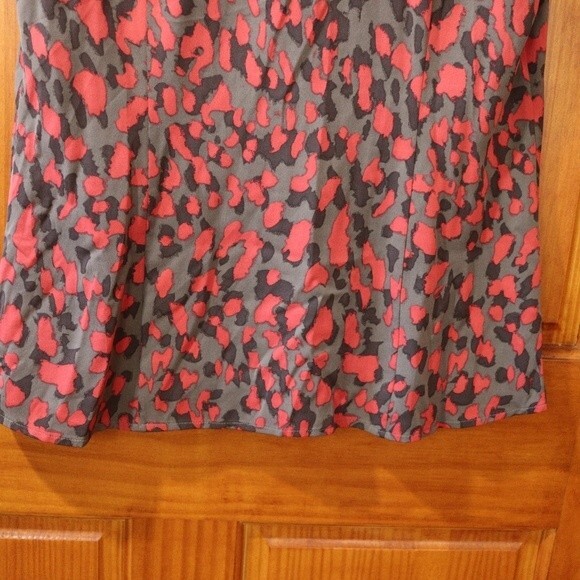 Classiques Entier Coral Print Animal  Print Button Up Ruffle Blouse LG Silk - Picture 10 of 12